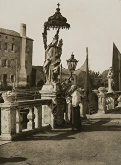 Images Dated 6th April 2010: Pedestal of the Vescovado, Chioggia