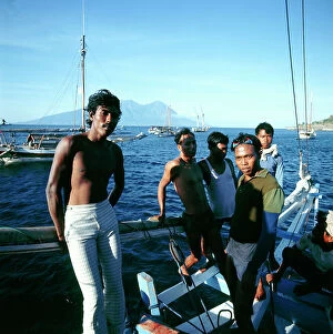Images Dated 31st August 2011: People. Types of Indonesian fishermen and sailors