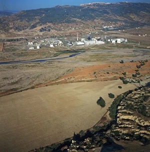 Images Dated 2nd July 2007: Petrochemical plants in the Basento Valley (before industrialization)