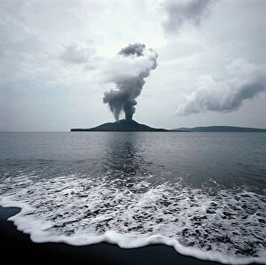 Images Dated 13th June 2008: Picture of a cloud of ashes erupted to a great height in the area of the Sunda Sea