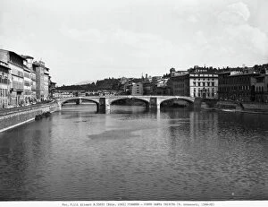 Images Dated 20th May 2010: The Ponte Santa Trinita in Florence