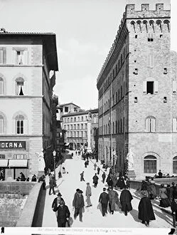 Florence Collection: The ponte S.Trinita e via Tornabuoni in Florence