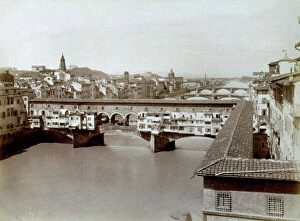 Images Dated 26th March 2010: Ponte Vecchio, in Florence. On the right the Vasari Corridor