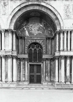 Images Dated 12th April 2010: Portal of the Basilica of San Marco, Venice