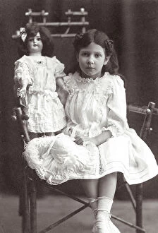 Images Dated 25th January 2007: Portrait of a little girl with her doll