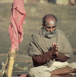 Images Dated 4th June 2007: Portrait of a praying Hindu man during the festival of 'Shivaratri' celebrating the fusion of