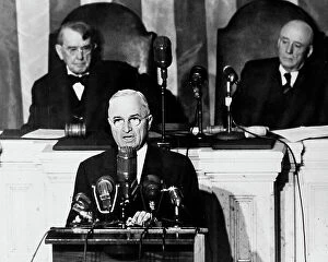 Images Dated 1st October 2008: The President of the United States, Harry Spencer Truman, portrayed while delivering a speech
