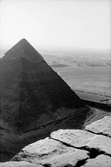 Images Dated 2nd February 2009: Pyramid, Giza