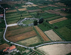 Images Dated 5th October 2009: Roman amphitheater in Luni