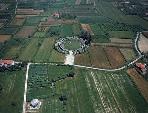 Images Dated 13th March 2007: Roman amphitheater in Luni