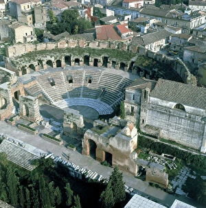 Images Dated 5th December 2007: Roman theatre, Benevento
