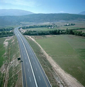 Images Dated 10th December 2007: The Rome-l'Aquila freeway