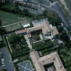 Images Dated 5th November 2009: Rome. From the sky. Basilica, convent and gardens