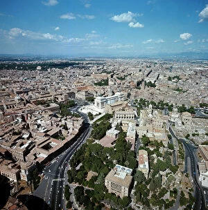 Images Dated 4th November 2009: Rome. From the sky. The flight over the Capitoline Hill