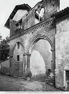 Images Dated 11th January 2012: A ruined door, called 'Porta Ferrara', which gave access to the Castle of Avigliana, in Piemonte