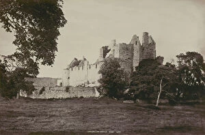 Images Dated 27th March 2003: The ruins of the Craigmillar Castle, in the environs of Edinburgh