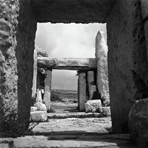 Images Dated 22nd January 2008: Ruins of the neolithic temple of Mnajdra in Malta