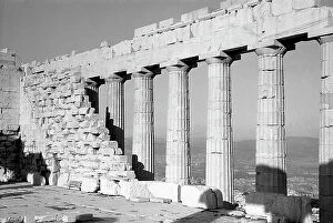 Images Dated 8th September 2011: Ruins of the Parthenon, Athens