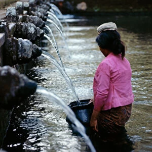 Images Dated 1st July 2011: A sacred source of fresh water, Sunda Islands, Bali
