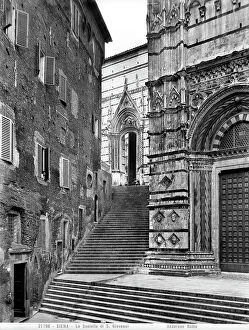 Images Dated 16th October 2007: The Scalette di San Giovanni in Siena