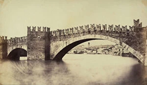 Images Dated 15th March 2010: Scaligeri Bridge, Verona