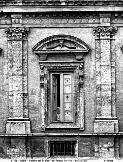 Images Dated 30th January 2007: A second floor window facing the courtyard of Palazzo Farnese, Rome