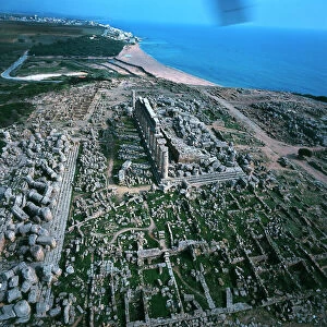 Images Dated 2nd October 2009: Selinunte: aerial view of the archaeological site
