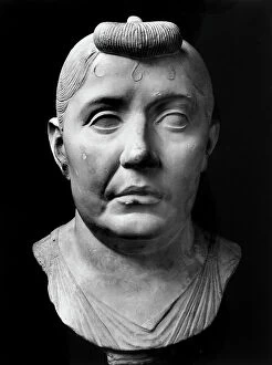 Images Dated 1st April 2009: Servinia (?), mother of Junius Brutus; the work, preserved in the Ny Carlberg Glyptotek of