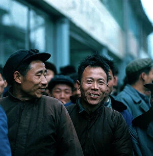 Images Dated 26th October 2009: Shanghai workers