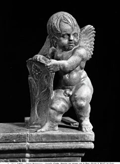 Images Dated 3rd April 2012: Detail of a small cupid holding a shield with flower in the Chapel of Isotta, or of the Angels or St