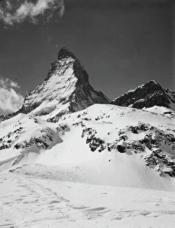 Images Dated 2nd April 2003: The snowy peak of the Matterhorn
