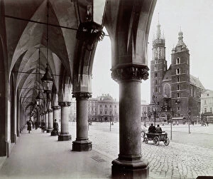 Images Dated 31st October 2011: St. Mary's Church photographed from the portico, in the city of Cracow
