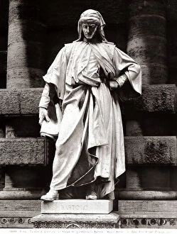 Images Dated 15th February 2008: Statue of Bartolo, work by Mauro Benini, in front of the Palace of Justice in Rome