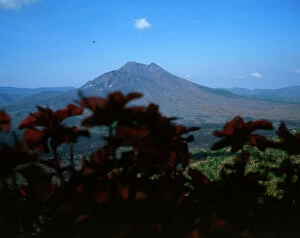 Images Dated 5th September 2011: Sunda Islands. Island of Bali. The volcano Catur