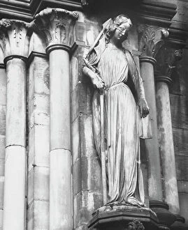 Images Dated 9th May 2003: The Synagogue. Statue put to decorate the the right flank of the Cathedral of Notre-Dame in