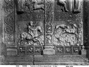 Images Dated 19th April 2010: Teodorico going into Hell, Door of the Basilica of S. Zeno, Verona