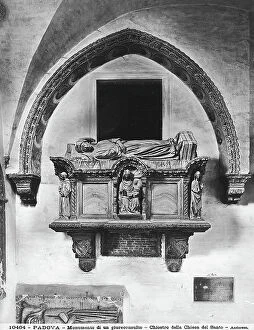 Images Dated 13th April 2010: Tomb of a jurist, Basilica di S. Antonio called as il Santo, Padua
