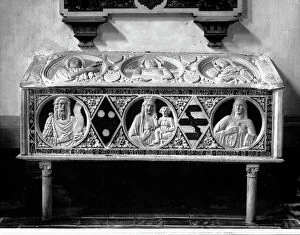 Images Dated 5th December 2012: The tomb of Letizia Caracciolo, left nave, church of San Domenico Maggiore, Naples