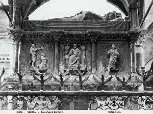 Images Dated 15th April 2010: Tomb of Mastino II, Verona