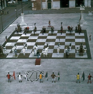 Images Dated 30th November 2006: The traditional 'living' chess game in Marostica