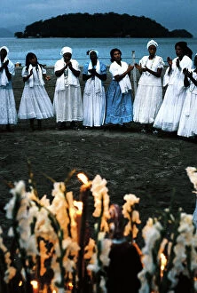 Images Dated 31st March 2010: Tribute to the siren goddess Yemanja in the coast north of Bahia