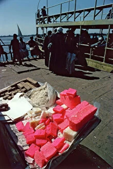 Images Dated 12th October 2011: Upper Egypt, Luxor, street vendors to the ferry that transports to the ancient Thebes