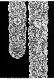 Images Dated 18th April 2012: Venetian lace, formerly belonging to Bernardini, photographed at the Exposition of Antique Art