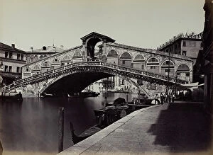 Images Dated 24th January 2011: Venice. Rialto Bridge