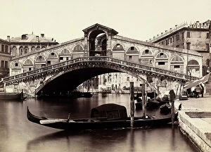 Images Dated 29th October 2010: Venice. Rialto Bridge