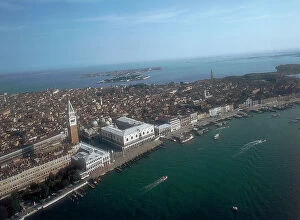 Images Dated 29th September 2006: Venice, view of St. Mark's Square