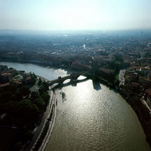 Images Dated 2nd October 2009: Verona: Adige