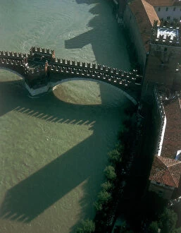 Images Dated 29th November 2006: Verona: Scaligero Bridge