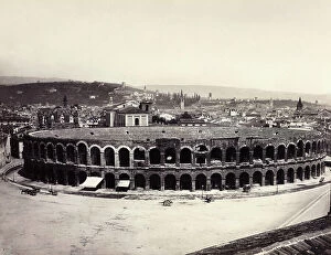Images Dated 10th January 2011: Verona, view with the Arena