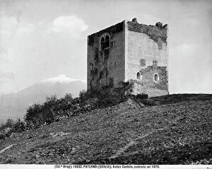 Images Dated 18th May 2010: View of the ancient Castle of Patern, in the province of Catania